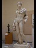 08696 ostia - museum - raum re - perseus mit dem kopf der medusa.jpg